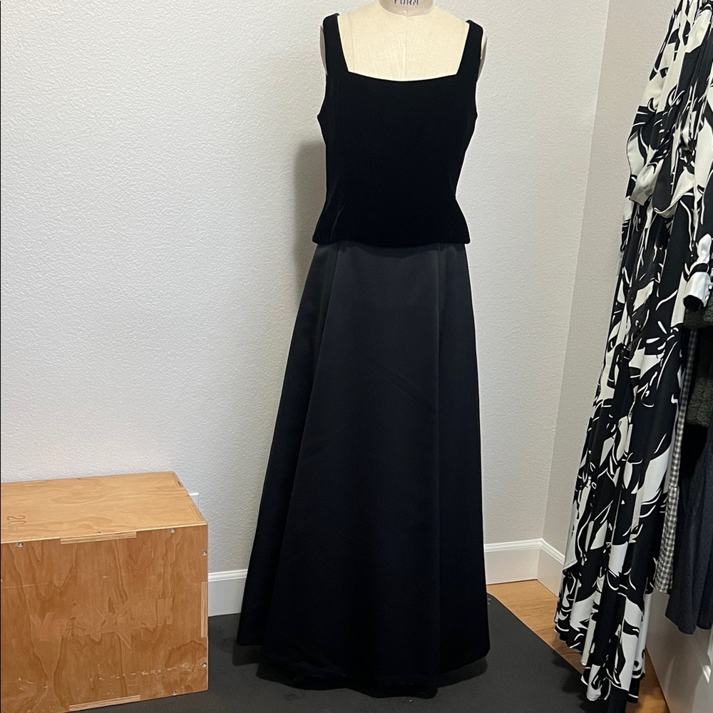 Elegant Black Velvet Bodice and Satin Ball Skirt
